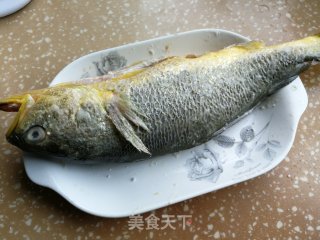 家烧黄鱼的做法步骤：3