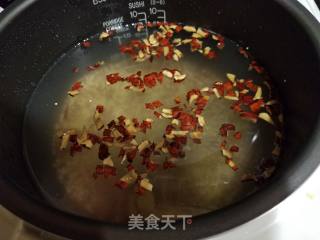 养胃补血---藜麦小米粥的做法步骤：4
