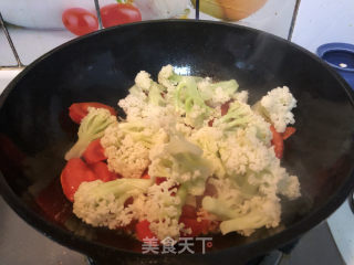 西红柿炒花菜的做法步骤：5