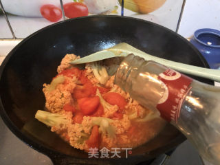 西红柿炒花菜的做法步骤：7