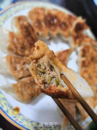 三鲜煎饺的做法步骤：10