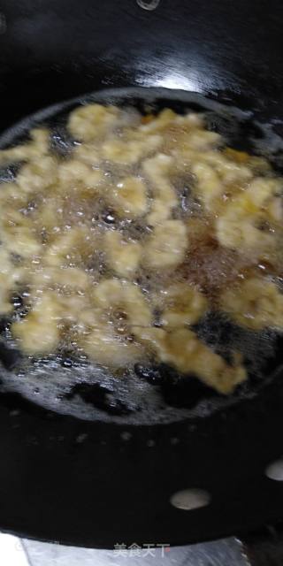 番茄糖醋里脊肉的做法步骤：2
