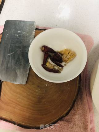 小肠砂锅老汤的做法步骤：3