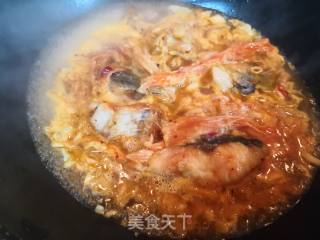 泡菜焖鱼块的做法步骤：4