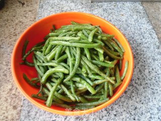 煸炒四季豆的做法步骤：5