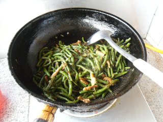 煸炒四季豆的做法步骤：11