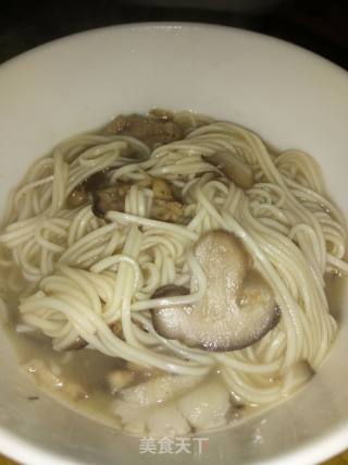 香菇肉丝原汤面的做法步骤：9