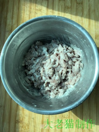 鱼香肉丝的做法步骤：4