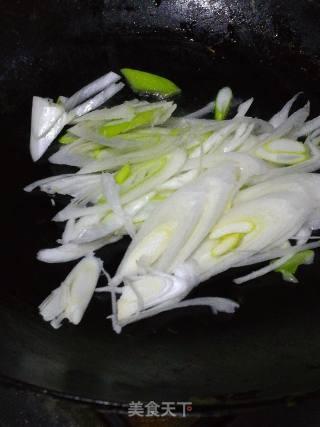 莴笋炒香菇的做法步骤：3