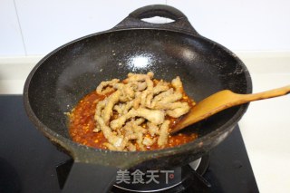 糖醋里脊的做法步骤：12