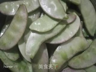 五花肉炒扁豆的做法步骤：1