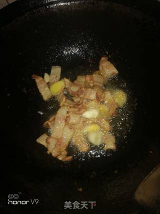 五花肉炒扁豆的做法步骤：3