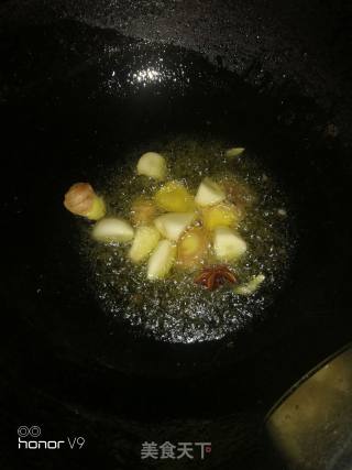 *团圆饭*红烧排骨焖土豆的做法步骤：5