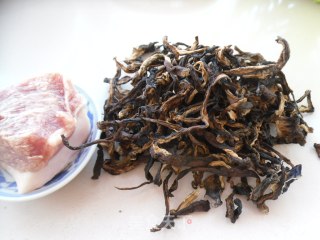 仿真鳝鱼丝的做法步骤：1