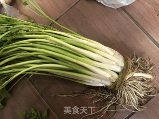 水芹炒香干的做法步骤：1