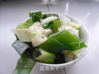葱烧腊鱼干的做法步骤：2