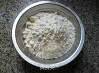 瘦肉片圆白菜炒胡萝卜面疙瘩的做法步骤：1