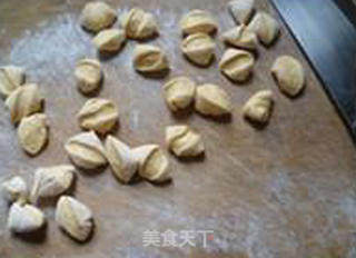 瘦肉片圆白菜炒胡萝卜面疙瘩的做法步骤：8