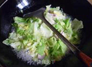 瘦肉片圆白菜炒胡萝卜面疙瘩的做法步骤：13