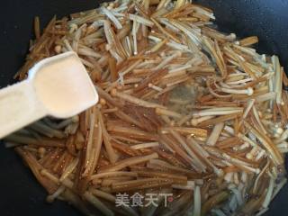 滑蛋金针菇的做法步骤：5