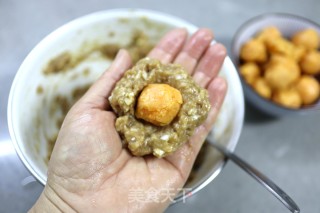 咸蛋黄四喜丸子的做法步骤：6