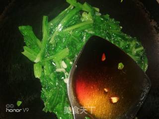 蒜香油麦菜的做法步骤：6