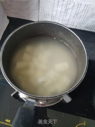 山药枸杞二米粥的做法步骤：3