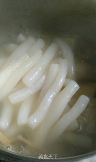 肉丸汤年糕的做法步骤：11