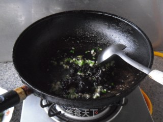 黑豆豉炒尖椒的做法步骤：4