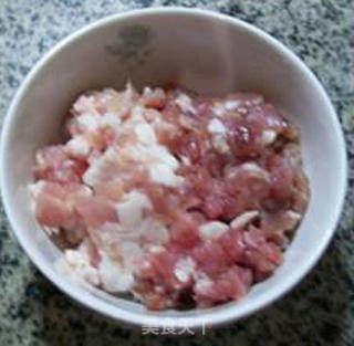洋葱肉末土豆团的做法步骤：2