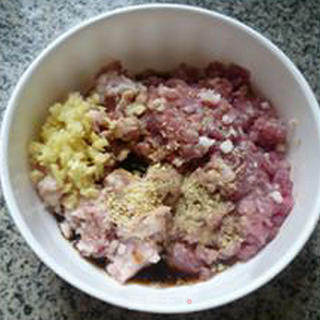 榨菜梅豆肉馅饺子的做法步骤：9
