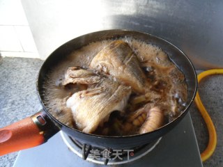 红烧鲈鱼的做法步骤：8