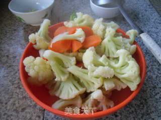 胡萝卜烧花菜的做法步骤：7