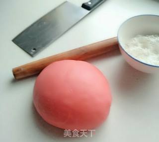 浪漫情人节~~玫瑰花馒头的做法步骤：5