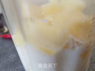 芒果奶昔的做法步骤：2