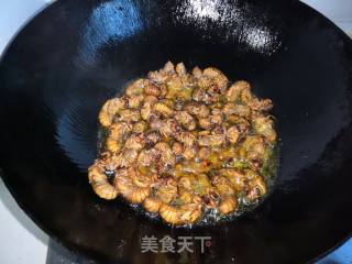 #特色美食#油炸知了猴的做法步骤：2