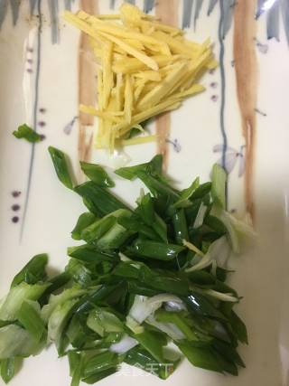 清蒸鲫鱼的做法步骤：3