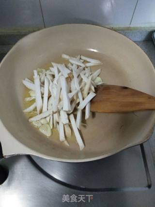 清炒油麦菜的做法步骤：6