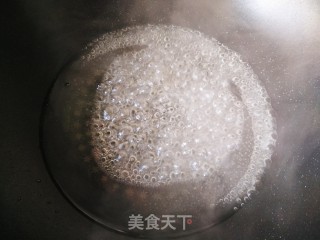 核桃芝麻糖的做法步骤：3