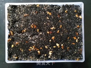 核桃芝麻糖的做法步骤：11