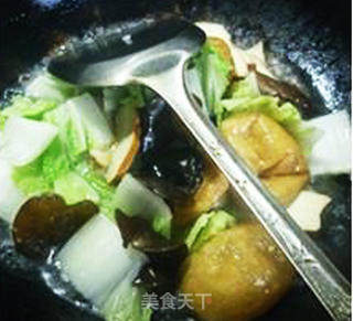 黑木耳素炒大白菜的做法步骤：9