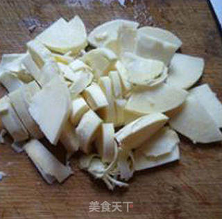 榨菜片冬笋炒毛豆的做法步骤：8