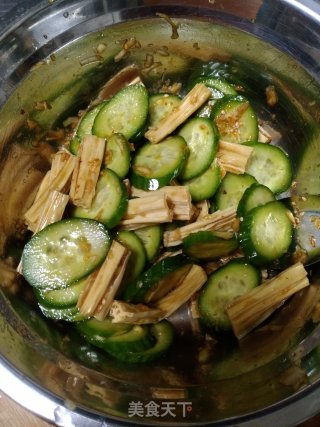 黄瓜拌腐竹的做法步骤：7