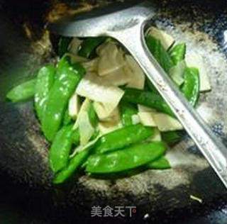 冬笋炒荷兰豆的做法步骤：10