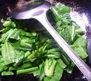 平菇炒油菜蕻的做法步骤：7