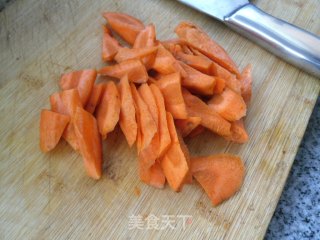 回锅猪蹄的做法步骤：3