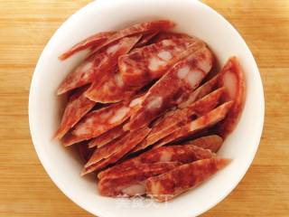 腊味煲仔饭的做法步骤：2