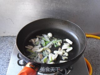 家常烧刀鱼的做法步骤：4