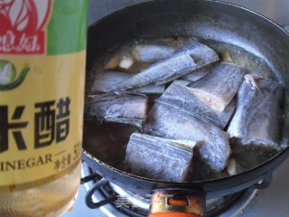 家常烧刀鱼的做法步骤：6