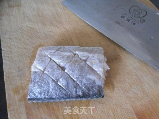 煎烧带鱼的做法步骤：2